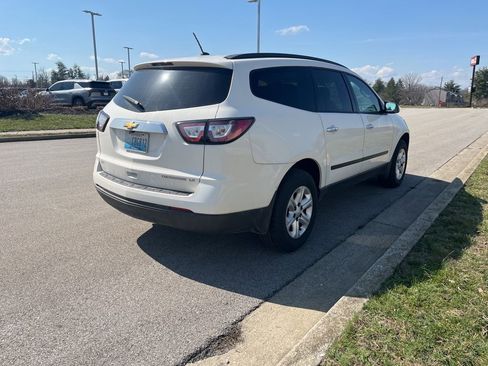 Used 2015 Chevrolet Traverse LS image 3