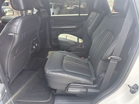 Certified 2022 Ford Expedition Platinum AWD/4WD image 13