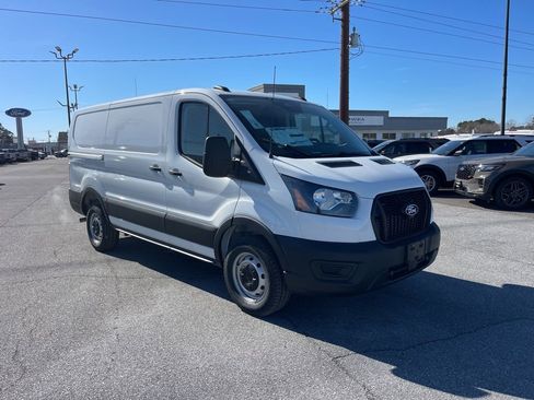 New 2026 Ford Transit 250 Low Roof w/ Load Area Protection Package RWD image 4