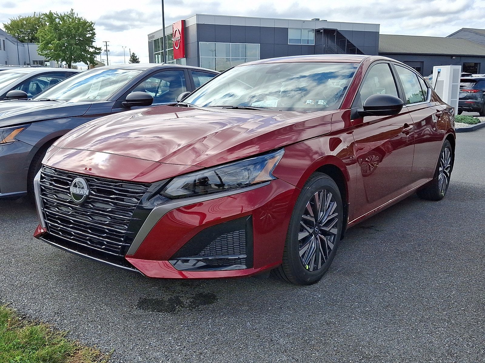 New 2026 Nissan Altima 2.5 SV FWD image 3