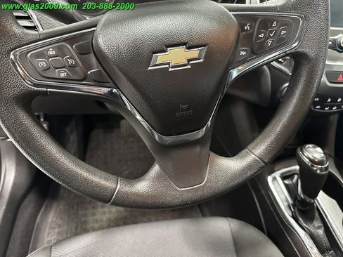 Used 2018 Chevrolet Cruze LT image 22