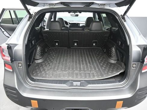 Used 2022 Subaru Outback Wilderness image 19