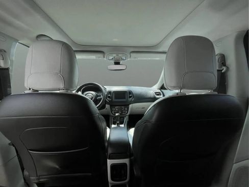 Used 2019 Jeep Compass Latitude w/ Popular Equipment Group FWD image 13