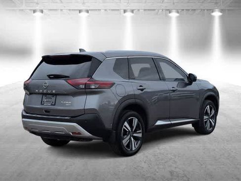 Used 2023 Nissan Rogue Platinum AWD/4WD image 8