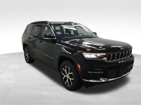 Used 2023 Jeep Grand Cherokee L Limited image 4