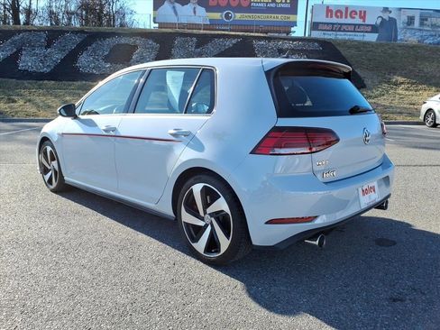 Used 2018 Volkswagen GTI SE image 7