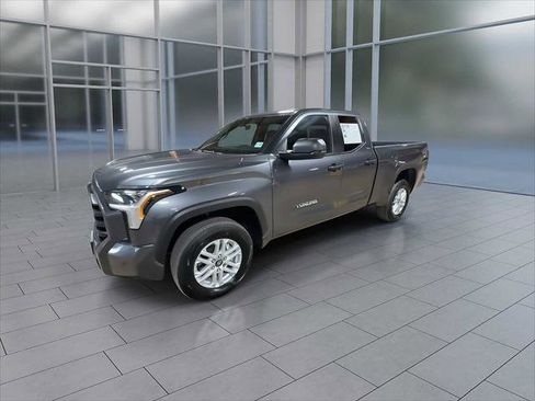 Certified 2025 Toyota Tundra SR5 AWD/4WD image 4
