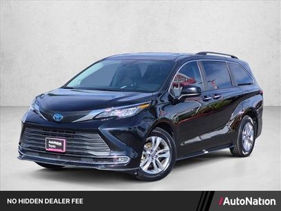Certified 2023 Toyota Sienna XLE w/ XLE Plus Package