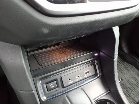 Certified 2025 Subaru Ascent Bronze Edition image 6