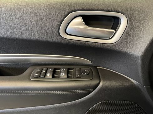 Used 2020 Dodge Durango AWD image 19