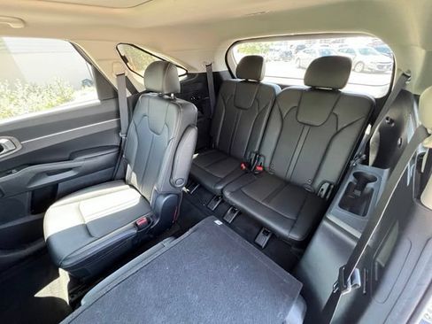 Used 2021 Kia Sorento EX w/ Panoramic Sunroof Package AWD/4WD image 16