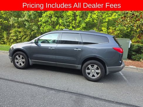 Used 2012 Chevrolet Traverse LT FWD image 9