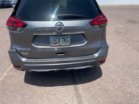 Used 2018 Nissan Rogue S w/ S Value Package FWD image 12