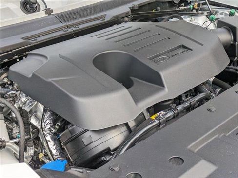 New 2025 Land Rover Defender 110 S image 19