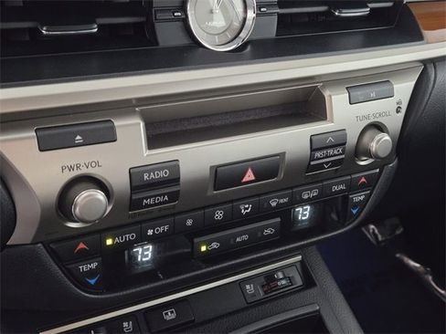 Used 2013 Lexus ES 300h w/ Luxury Pkg image 37