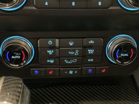 Used 2019 Ford F150 Raptor w/ Equipment Group 802A Luxury AWD/4WD image 22