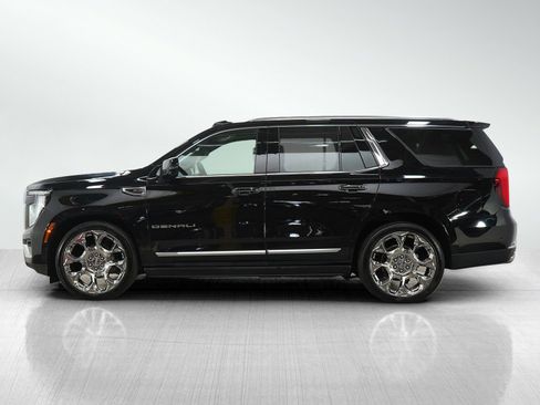 Used 2025 GMC Yukon Denali w/ Denali Reserve Package image 2
