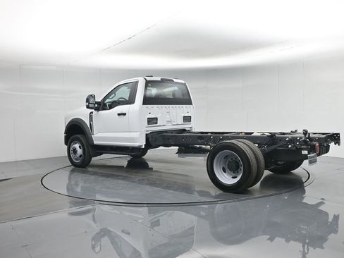 New 2026 Ford F550 2WD Regular Cab Super Duty image 18