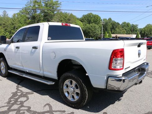 Used 2024 RAM 2500 Big Horn AWD/4WD image 3