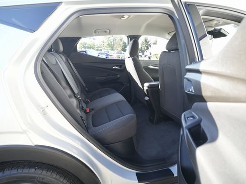 Used 2022 Chevrolet Bolt EUV LT image 20