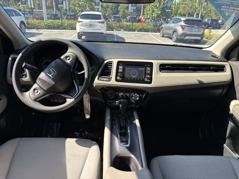 Used 2019 Honda HR-V LX image 14