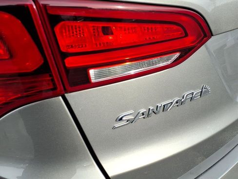 Used 2018 Hyundai Santa Fe Sport image 10
