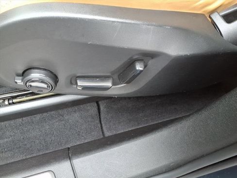 Used 2021 Volvo XC60 T5 Inscription w/ Protection Package Premier image 18