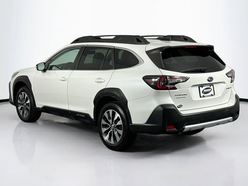 Used 2023 Subaru Outback Limited AWD/4WD image 9