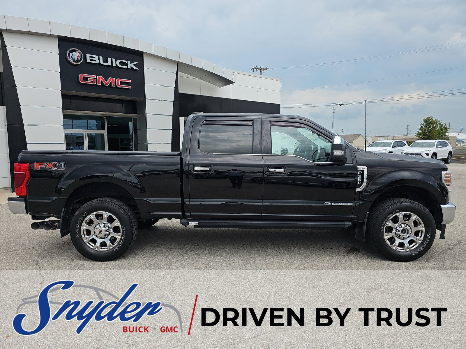 Used 2022 Ford F350 King Ranch w/ King Ranch Ultimate Package AWD/4WD image 8