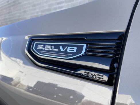 Used 2023 GMC Sierra 1500 Elevation image 15