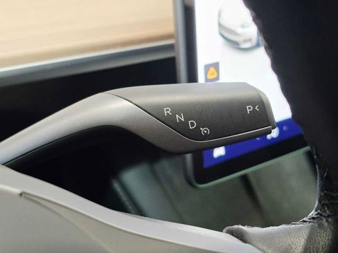 Used 2022 Tesla Model Y Performance AWD/4WD image 21