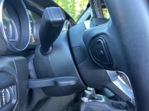 Certified 2021 Jeep Wrangler Unlimited Sahara image 38