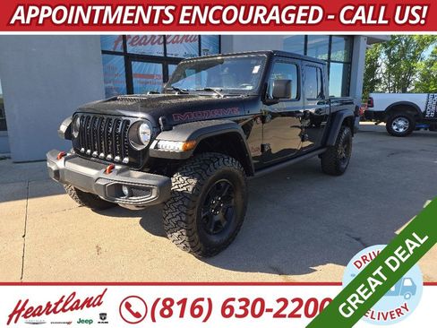 Used 2023 Jeep Gladiator Mojave w/ Cold Weather Group AWD/4WD image 1