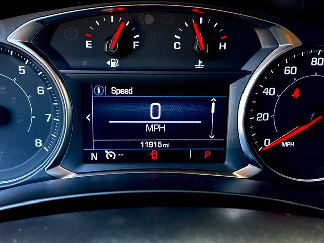 Used 2024 GMC Terrain SLE w/ Driver Convenience Package FWD image 17