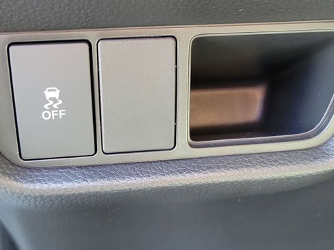 Certified 2026 Honda HR-V LX image 18