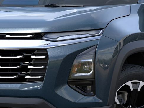 New 2026 Chevrolet Equinox LT FWD image 12