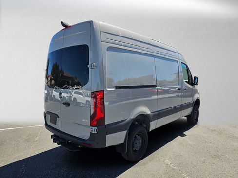 Used 2026 Mercedes-Benz Sprinter 2500 image 3