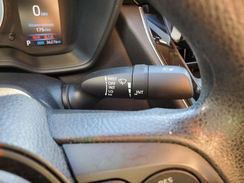 Used 2021 Toyota Corolla LE image 19