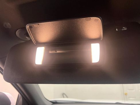 Used 2025 Chevrolet Equinox LT FWD image 54