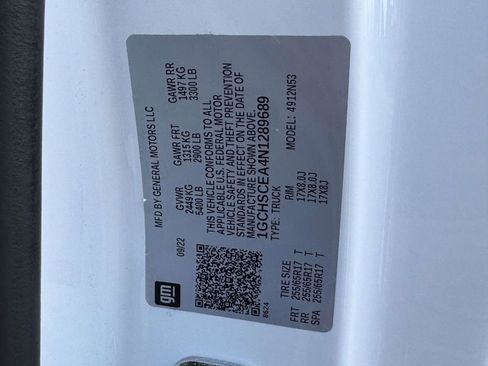 Used 2022 Chevrolet Colorado LT w/ Fleet Safety Package RWD image 27