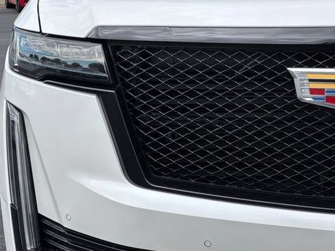 Used 2022 Cadillac Escalade Sport w/ Touring Package AWD/4WD image 50