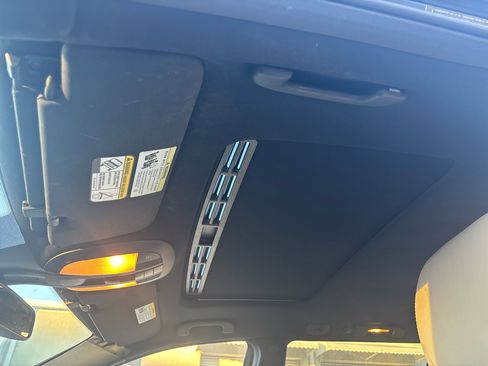 Used 2010 Mercedes-Benz GL 320 BlueTEC 4MATIC image 18