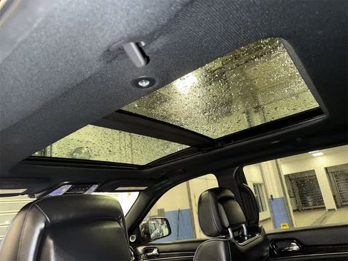 Used 2019 Jeep Grand Cherokee Overland image 25