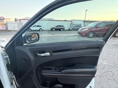 Used 2017 Chrysler 300 S w/ Safetytec Plus Group image 20