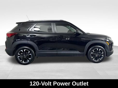 Used 2022 Chevrolet TrailBlazer LT w/ Premium Seating Package AWD/4WD image 13