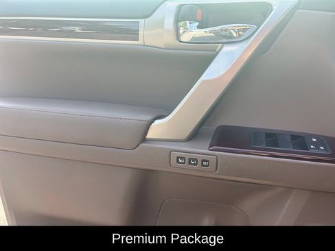 Used 2016 Lexus GX 460 w/ Premium Package AWD/4WD image 5
