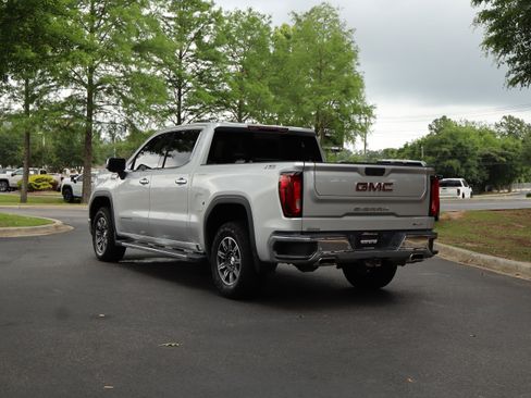 Used 2022 GMC Sierra 1500 SLT w/ SLT Premium Plus Package AWD/4WD image 21