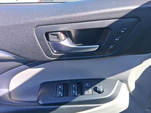 Used 2019 Toyota Highlander Limited Platinum AWD/4WD image 19