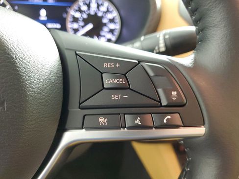 Used 2024 Nissan Sentra SV w/ SV Premium Package image 24