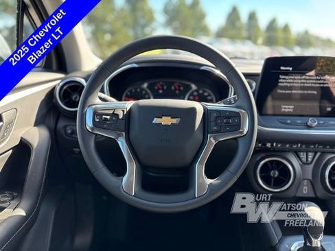 New 2025 Chevrolet Blazer LT w/ Convenience Package image 15